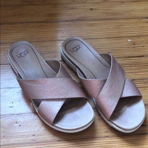 UGG Kari Flat Sandals